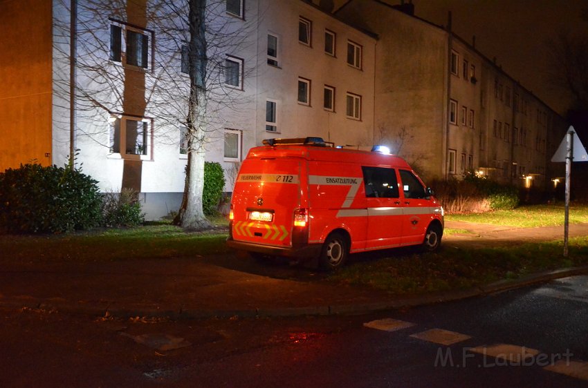 Feuer 2 Koeln Gremberg Luederichstr P73.JPG - Miklos Laubert